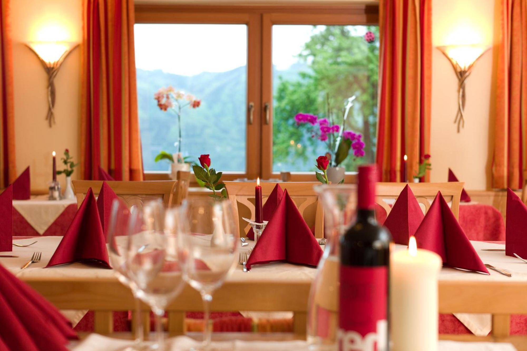 Hotel Schoenberger Nussdorf am Attersee Esterno foto