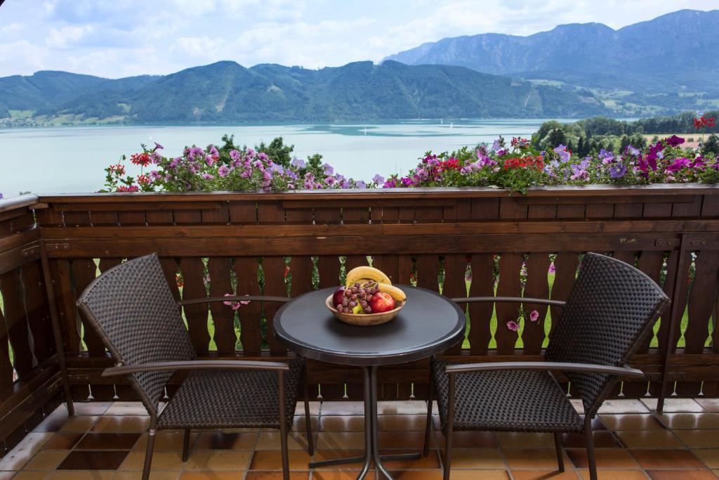 Hotel Schoenberger Nussdorf am Attersee Esterno foto